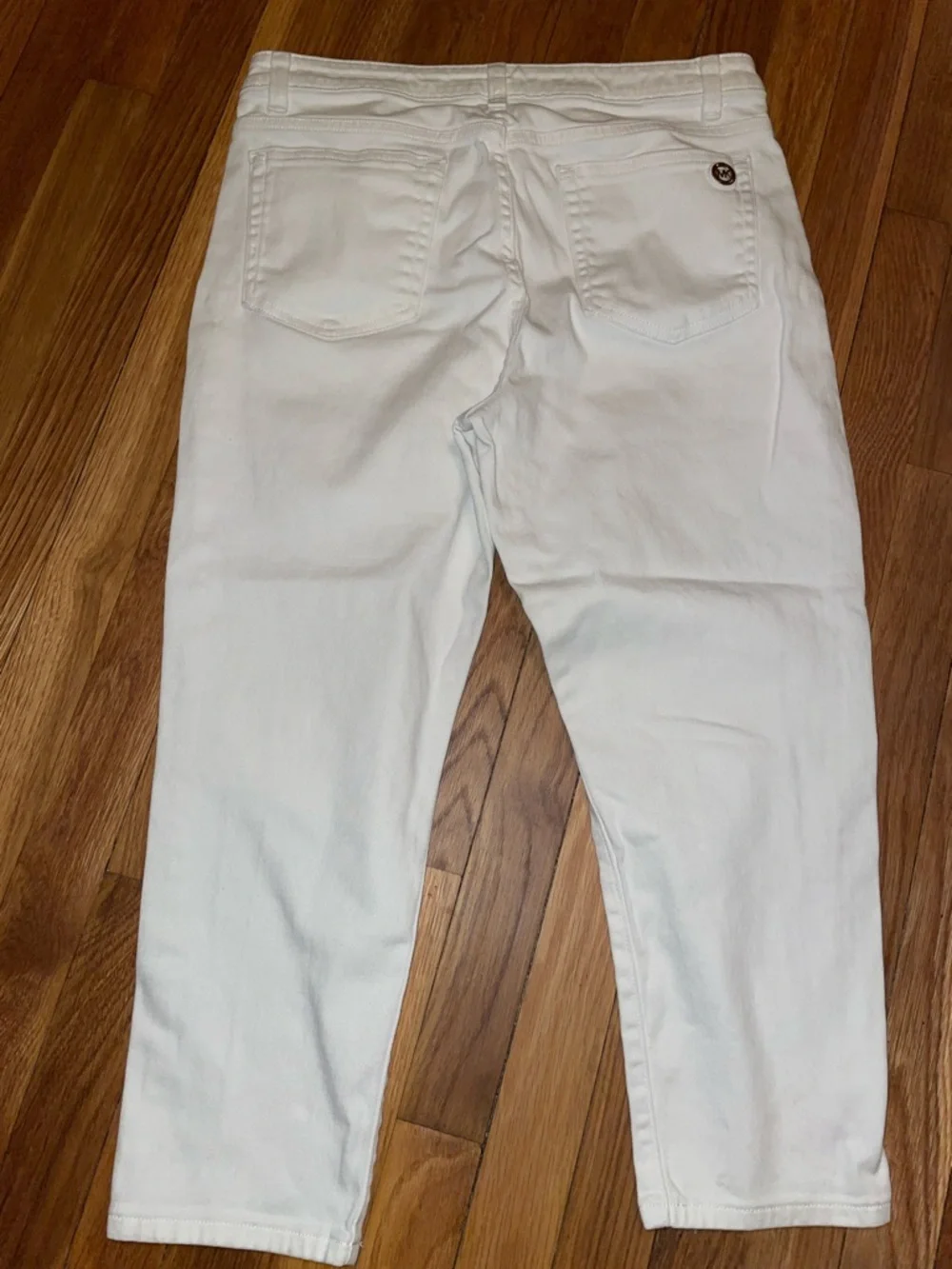 Michael Kors White Izzy Cropped Skinny Jeans.  Size 12